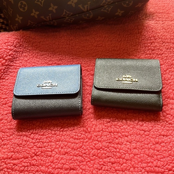 Coach wallet 🩵 - Picture 7 of 7